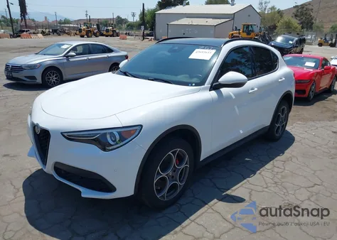 2022 Alfa Romeo Stelvio Sprint Rwd из США, поврежденный, VIN ZASPAJANXN7D47577